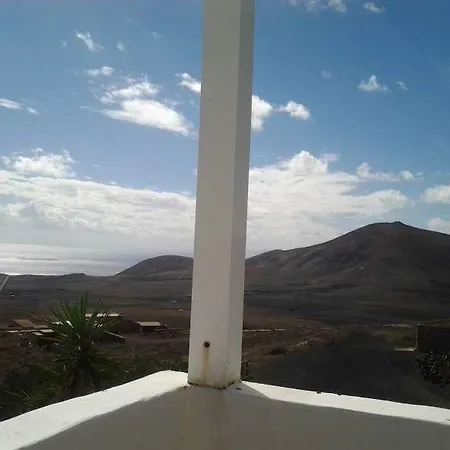 Edenita B Hébergement de vacances Uga